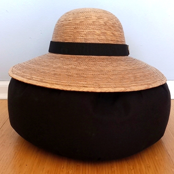 Hat - Picture 1 of 4